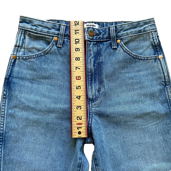 Wrangler High Rise Kick Flare Jeans Light Wash Raw Hem NWT Wrock 672 - Picture 2 of 6